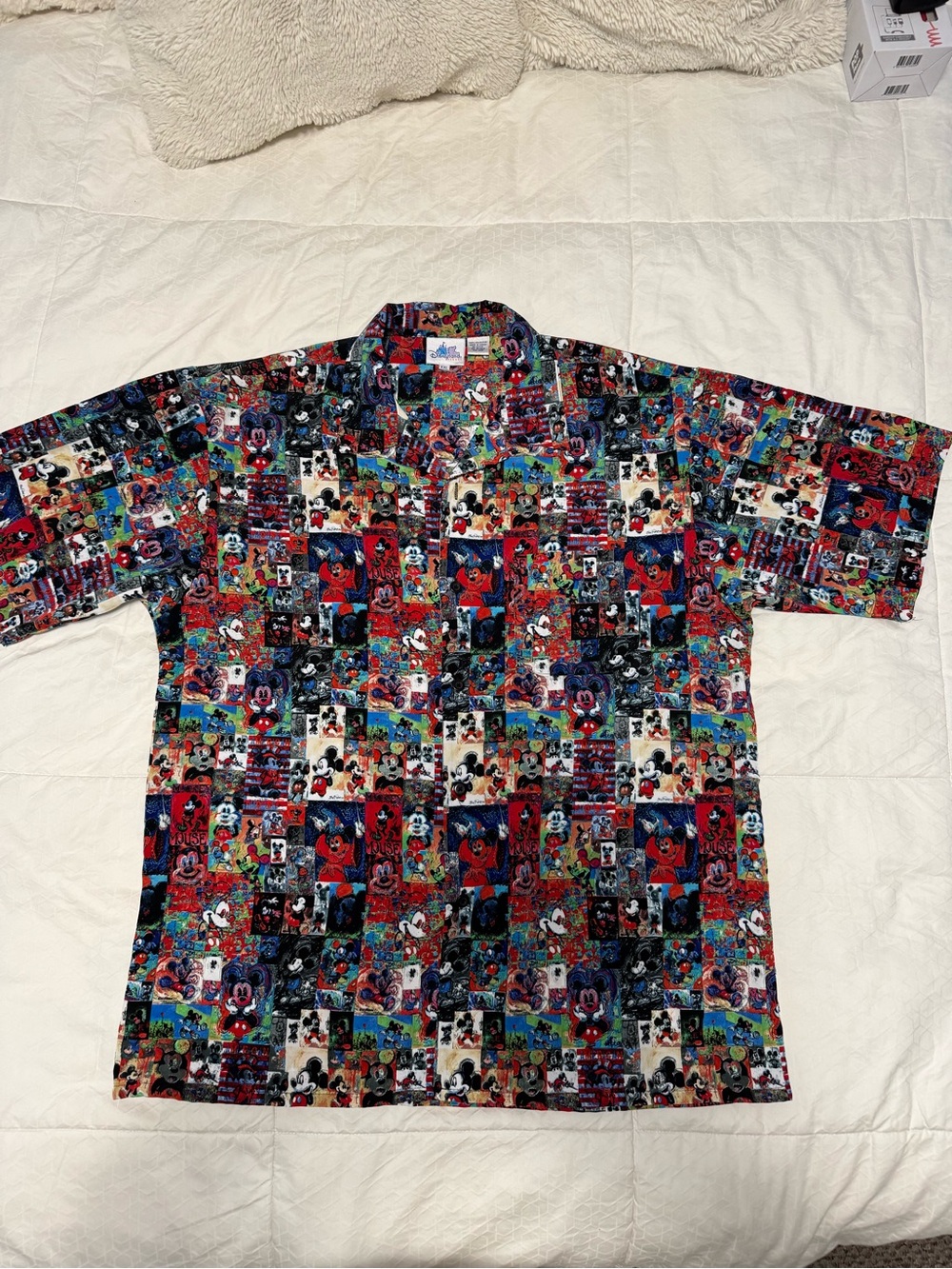 Disneyland Resort Mickey Mouse Collage Shirt XXL Vintage AOP Button Up Disney